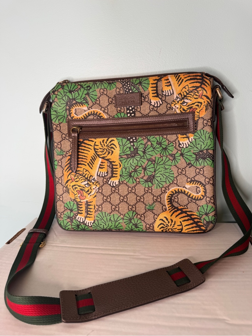 Gucci Tiger Print GG Supreme Crossbody Bag - Brown/Green/Yellow